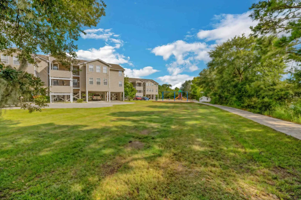 king george apartments savannah ga 7